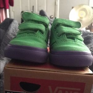 Toddler hulk vans